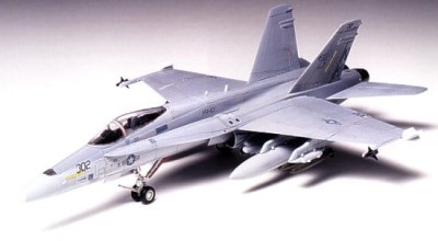 TAMIYA 60702 1:72 F/A-18 HORNET