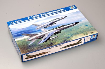 TRUMPETER 01617 1:72 F-105D Thunderchief