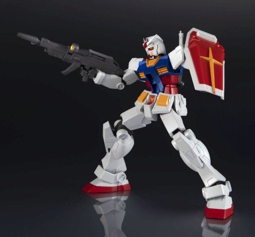 GUNDAM UNIVERSE RX-78-2 GUNDAM GU-01 (FIGURKA KOLEKCJONERSKA).jpg