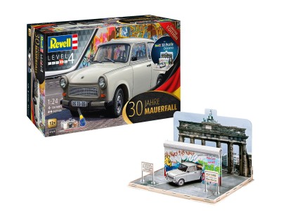 REVELL 07619 30th Anniversary "Fall of the Berlin Wall" Model Set