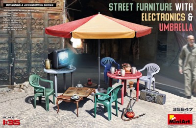 MINIART 35647 1:35 Street Furniture with Electronics & Umbrella