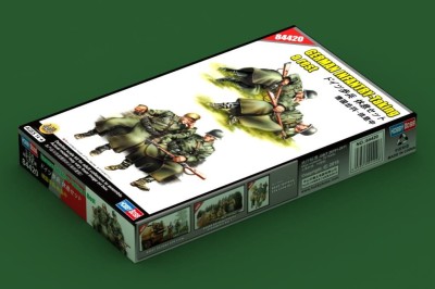 HOBBY BOSS 84420 1:35 GERMAN INFANTRY - TAKING A REST