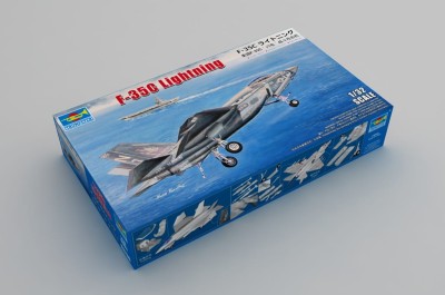 TRUMPETER 03230 1:32 F-35C Lightning (length: 50cm)