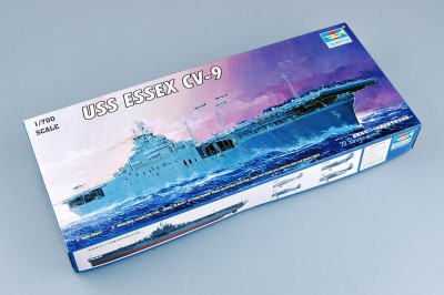 TRUMPETER 05728 1:700 USS Essex CV-9