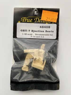 TRUE DETAILS 48408 1:48 SEATS EJECTION
