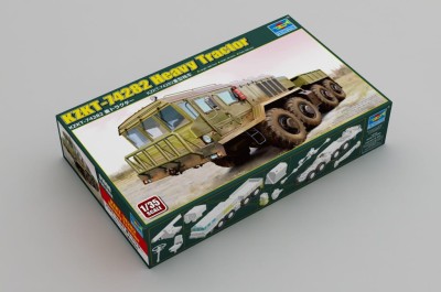 TRUMPETER 01090 1:35 KZKT-74282 Heavy Tractor