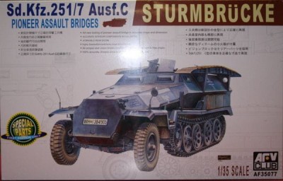 AFV CLUB 35077 1:35German Sd Kfz 251/7 Ausf C Pionierwagen