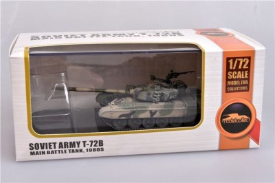 MODELCOLLECT AS72119 T-72B Main battle tank
